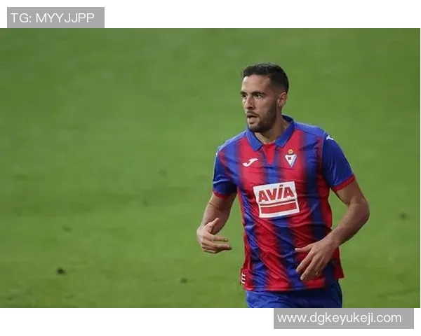 埃瓦尔主场迎战西班牙人力争三分展现球队实力与决心