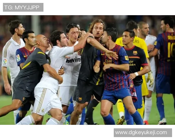 2015年皇马与巴塞罗那经典对决直播回顾与精彩瞬间分析 2015年皇马与巴塞罗那经典对决直播回顾与精彩瞬间分析