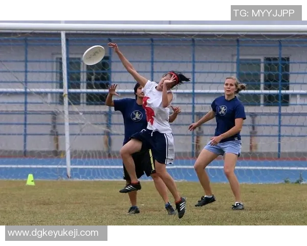 北京飞盘队在世界攀岩锦标赛中的心理素质表现与赛场挑战分析