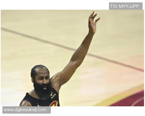 哈登状态下滑引发76人续约犹豫或将影响未来阵容规划