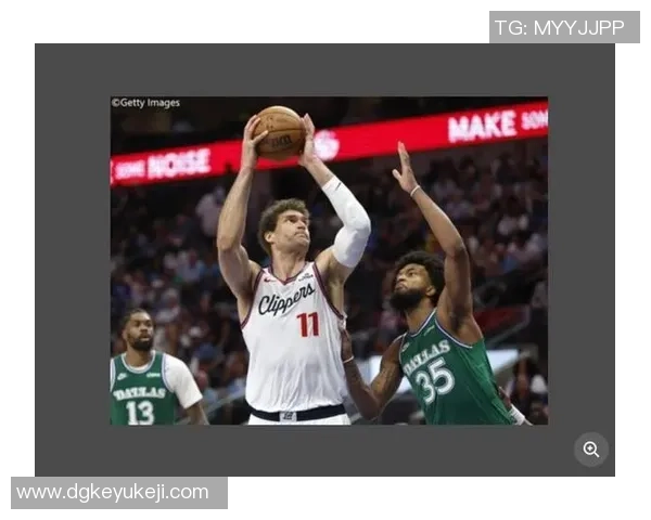 布鲁克洛佩斯:从NBA巨星到篮球战术的关键人物分析