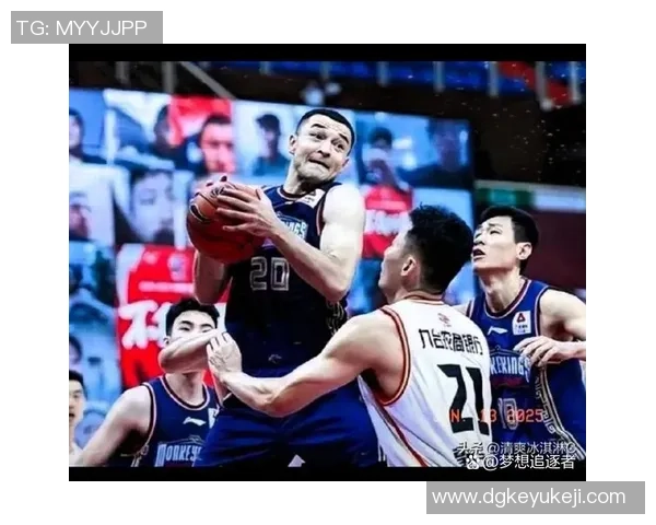 新疆男篮与同曦男篮激战正酣谁能在CBA赛场上笑到最后