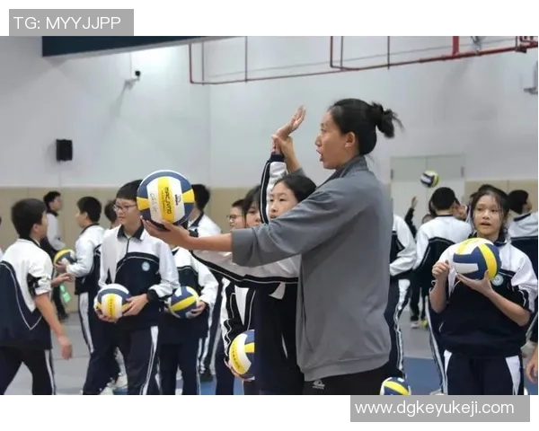 深圳排球队团队协作能力再创新高引发全国关注与赞誉